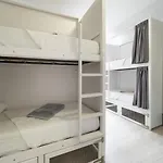 El Hostel & Co