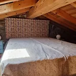 Agradable Cabana Con Aparcamiento Gratuito.