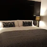 Apartamentos Art Suite Santander