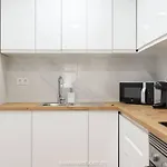 Moderno Y Comodo Apartamento En Calle Vargas