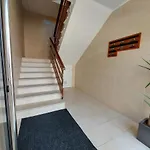 Apartamento Con Aparcamiento En Zona Centrica