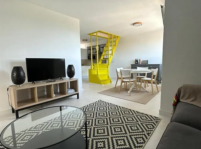 Design Apartment With Garage