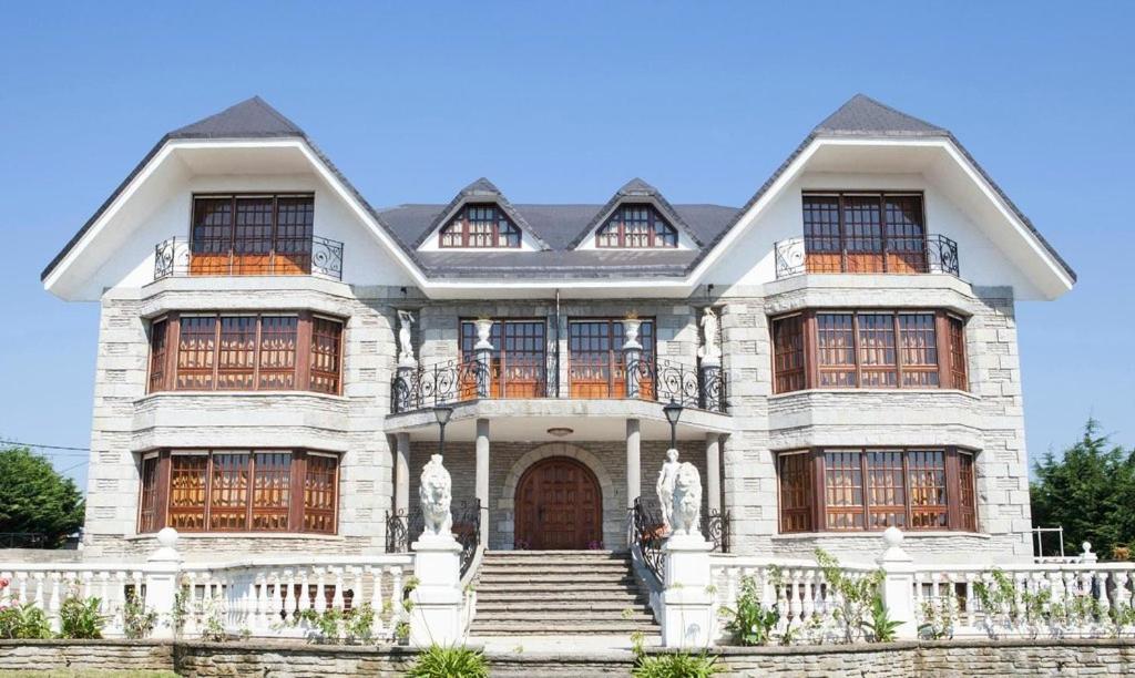 Hotel Antoyana