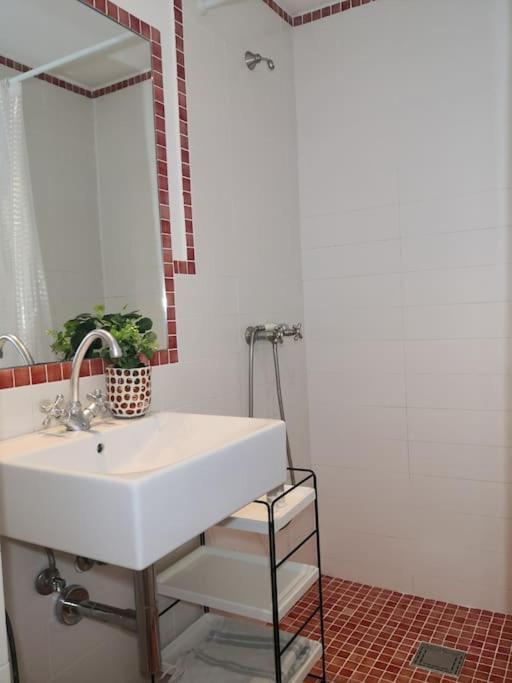 Spacious And Light Flat With Beautiful Views * Santander