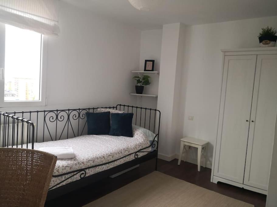 Spacious And Light Flat With Beautiful Views Santander