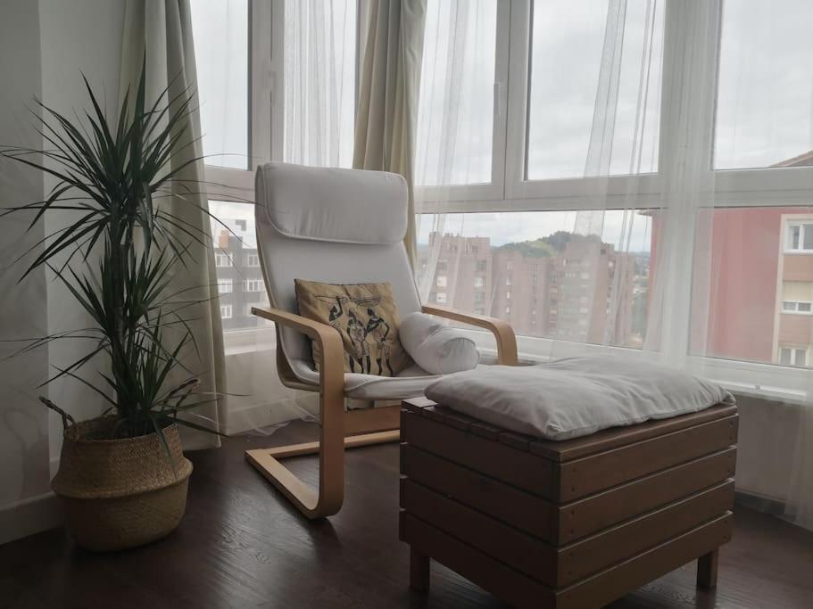 Spacious And Light Flat With Beautiful Views Apartamento *
