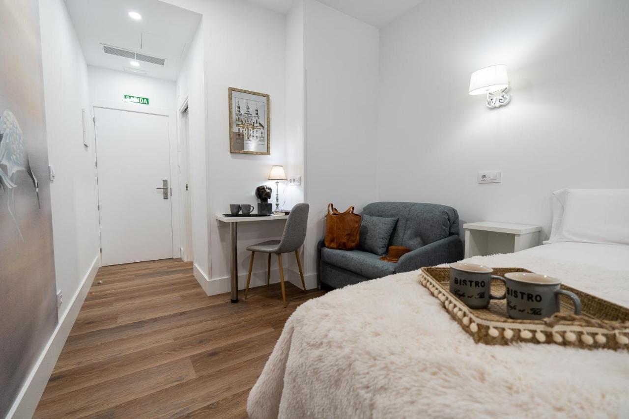 Center Acebedos Guest house