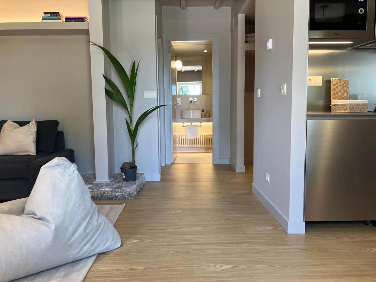 Apto Centro Con Jardín Apartamento *