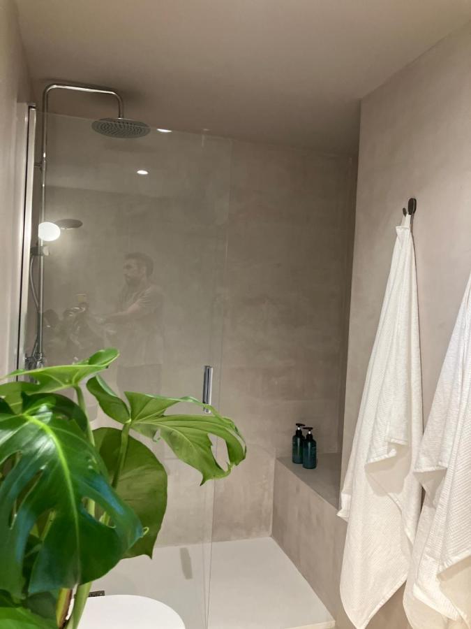 Apto Centro Con Jardín Apartamento *