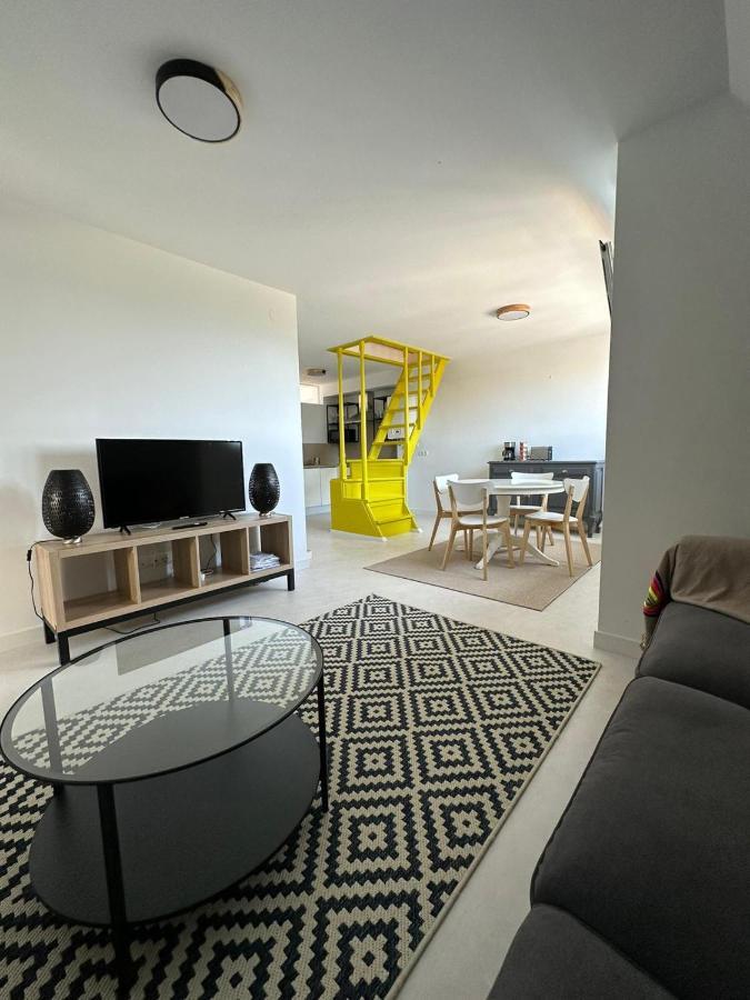 Apartamento Design With Garage *