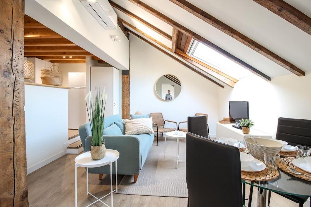 Designer Duplex In The Center
