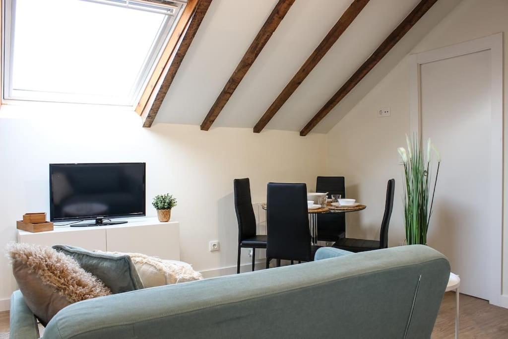 Designer Duplex In The Center *