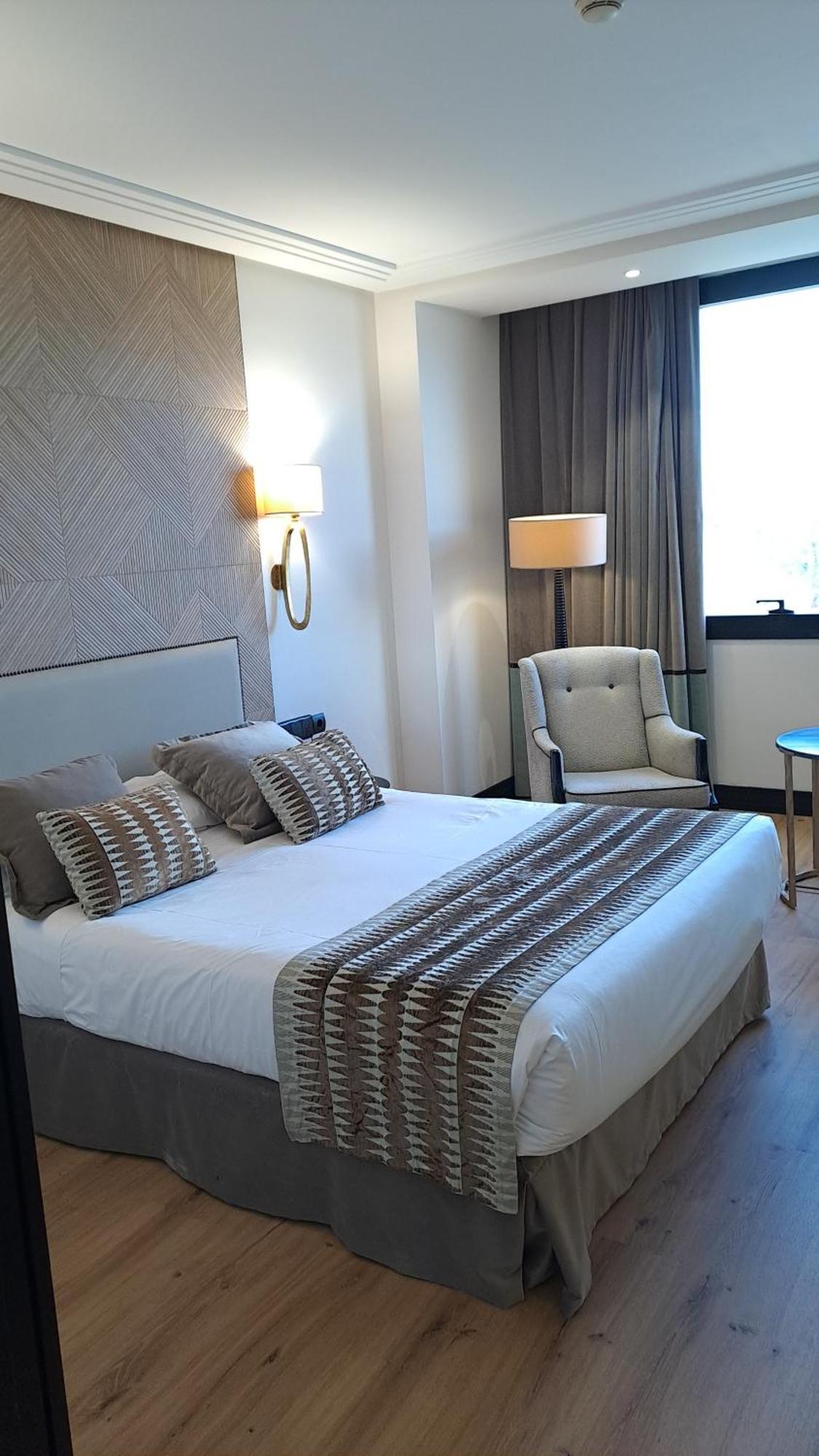 Bahía Hotel 4*