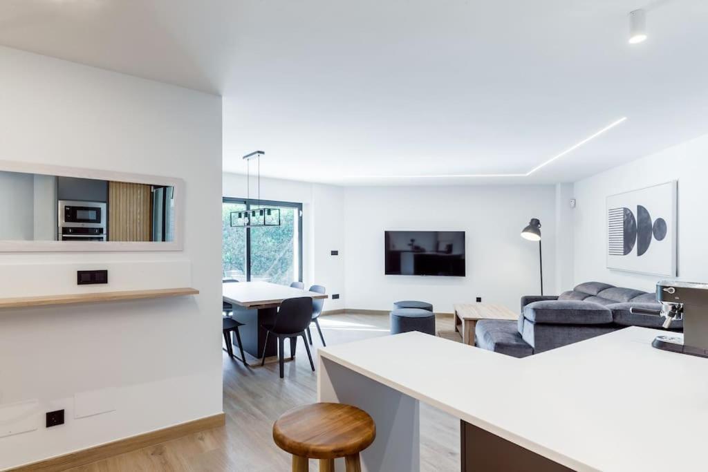 Piso De Lujo A 300m De La Playa Apartamento *
