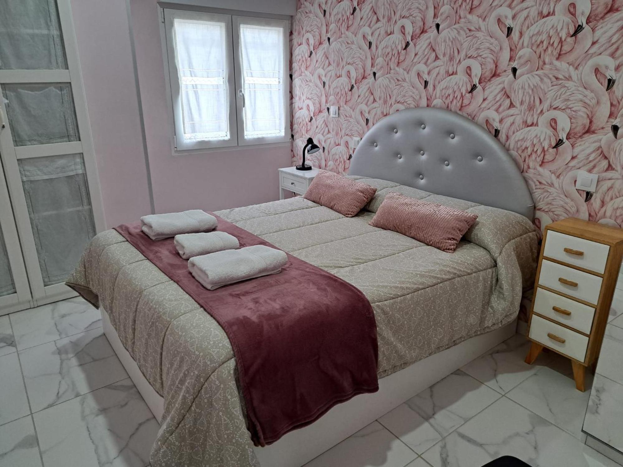 Zona Playa Sardinero. Apartamento *