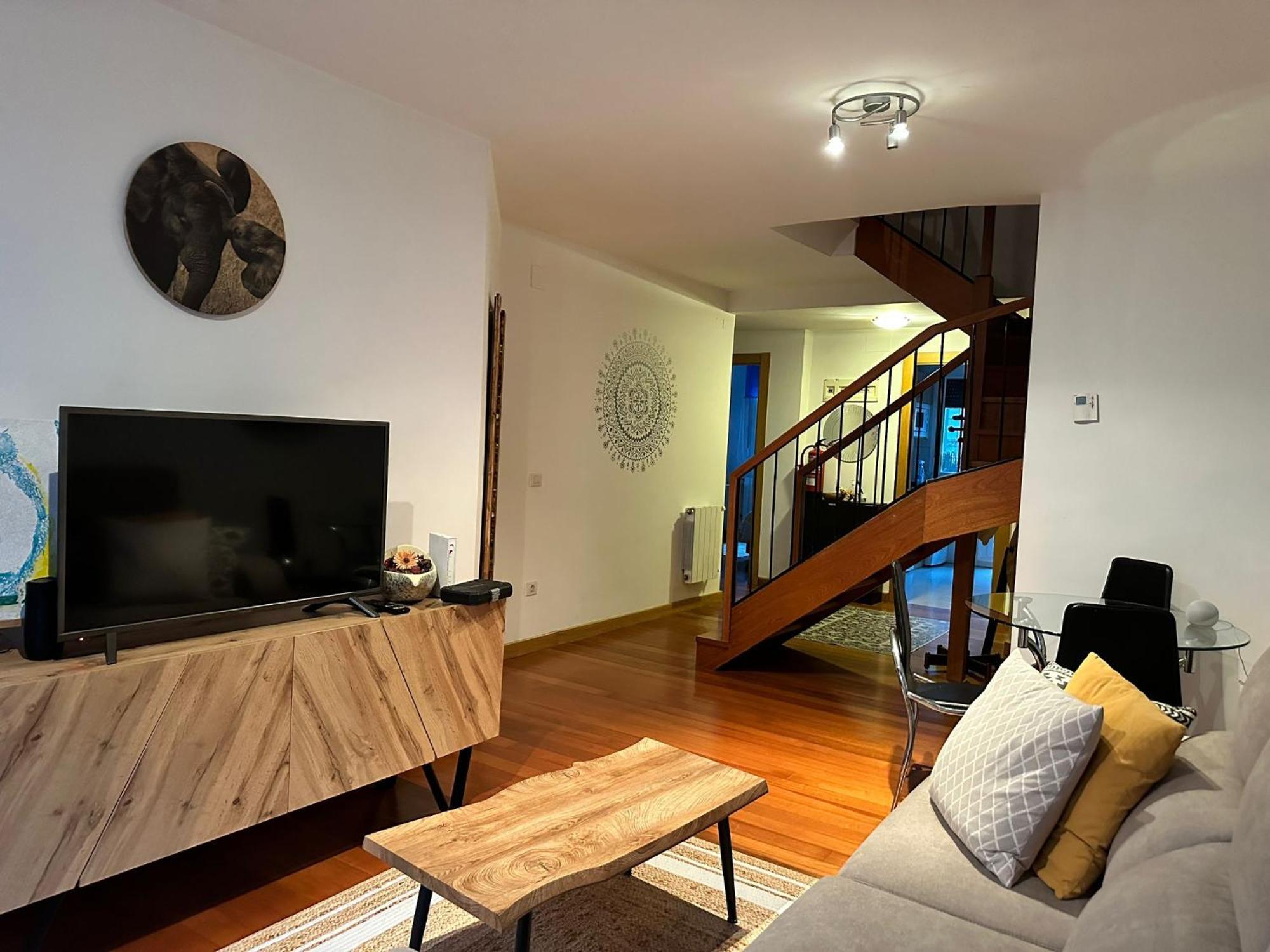 Coqueto Duplex Con Dos Terrazas Y Piscina Cerca De La Playa De La Virgen Del Mar * Santander