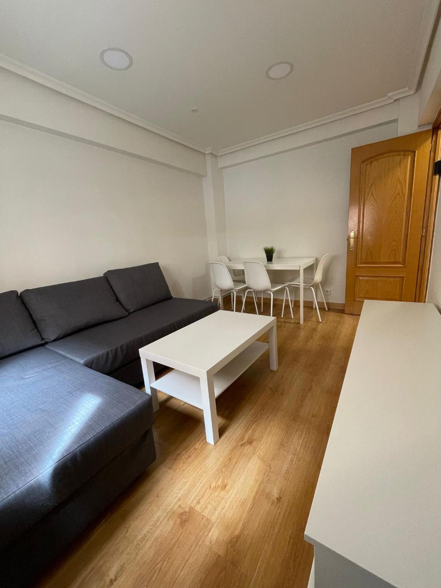 Apartamento En El Centro - Cercano A La Playa Apartamento *