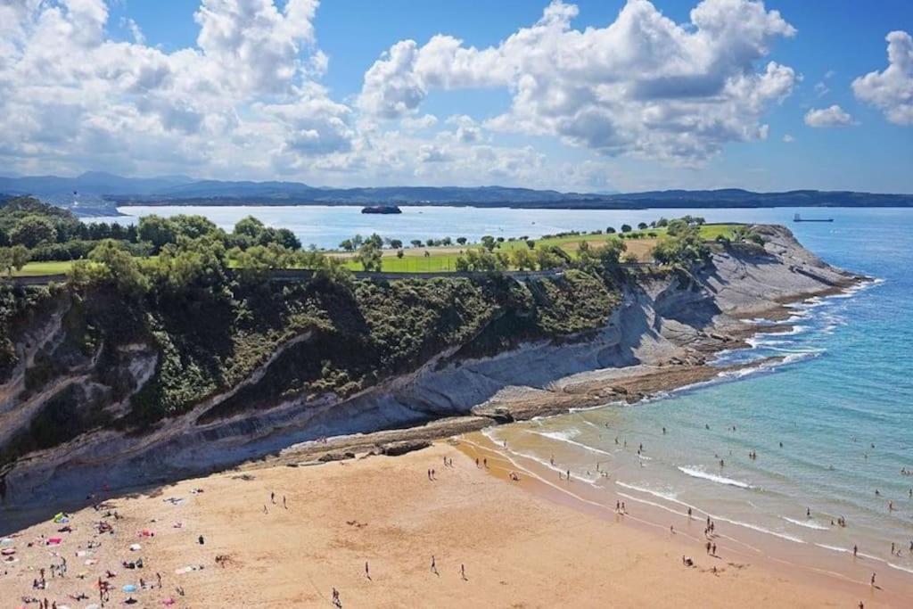 Holiday home Casa En A 800m De La Playa Santander