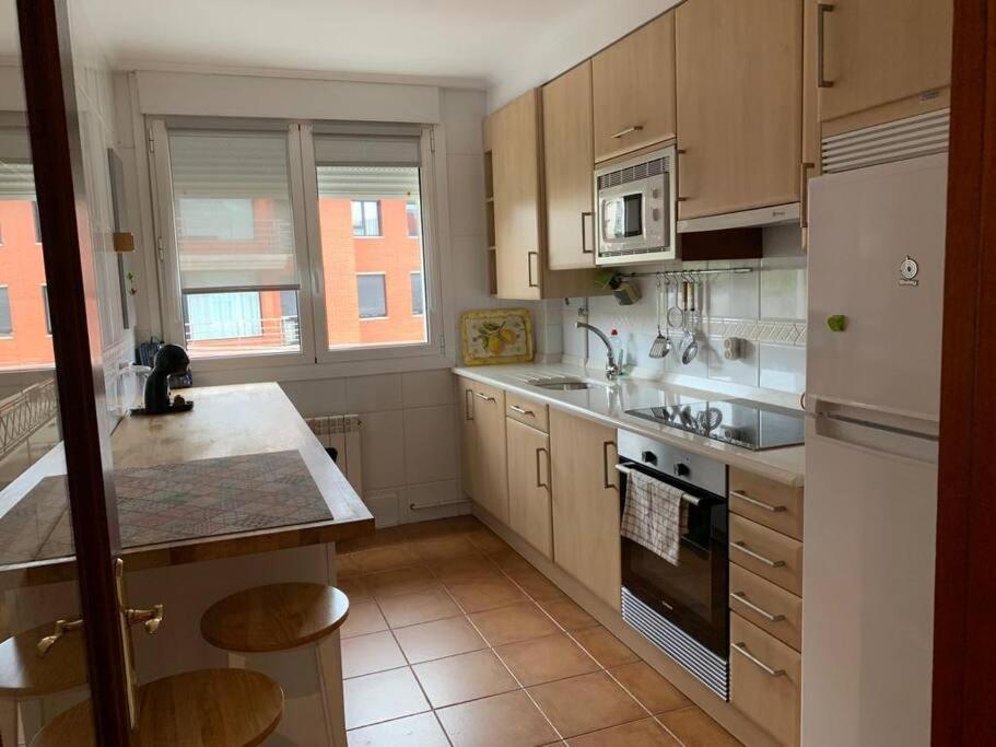 Piso A 5 Minutos De La Playa En Santander! Apartamento