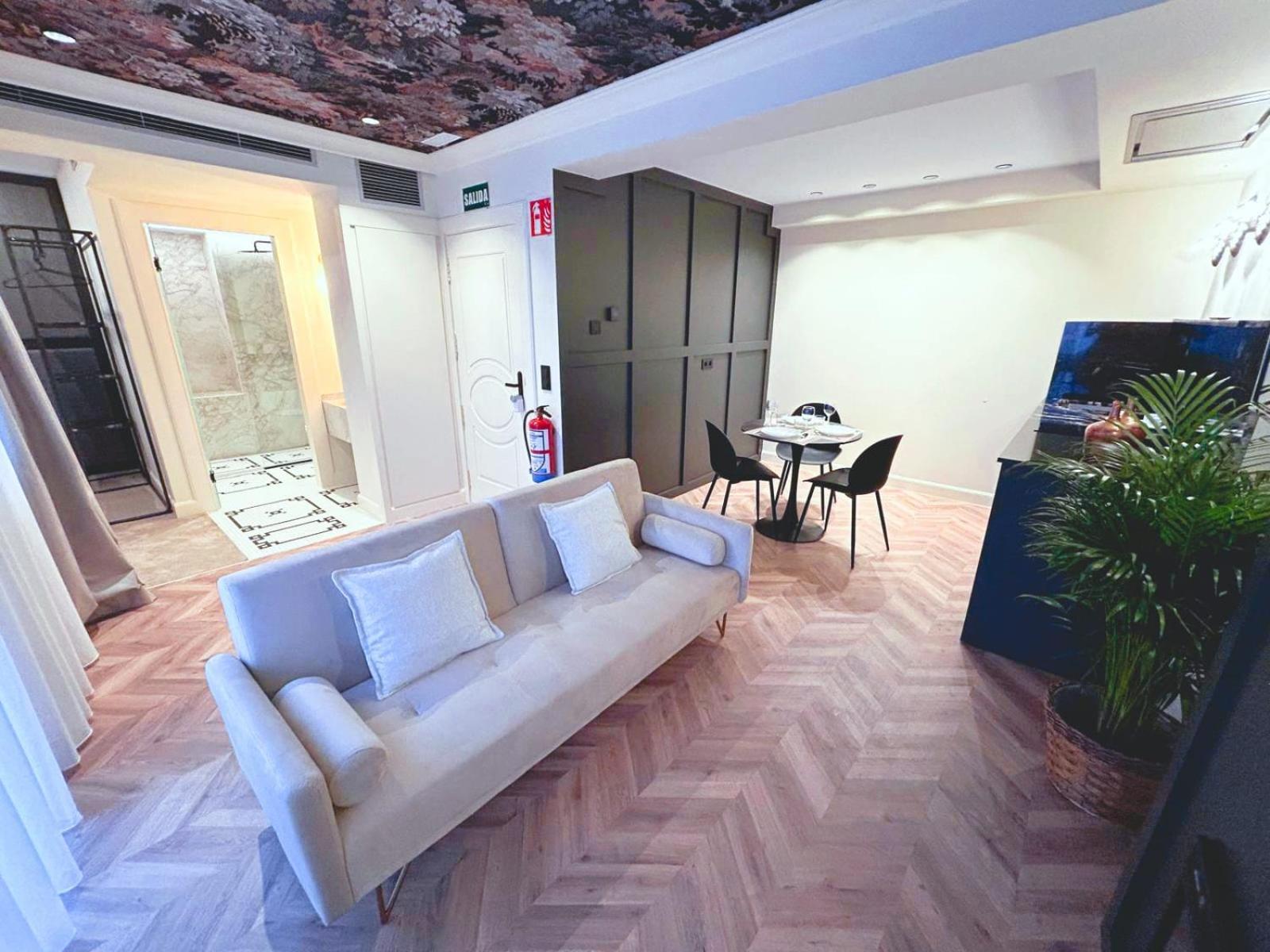 Lemon Apartment