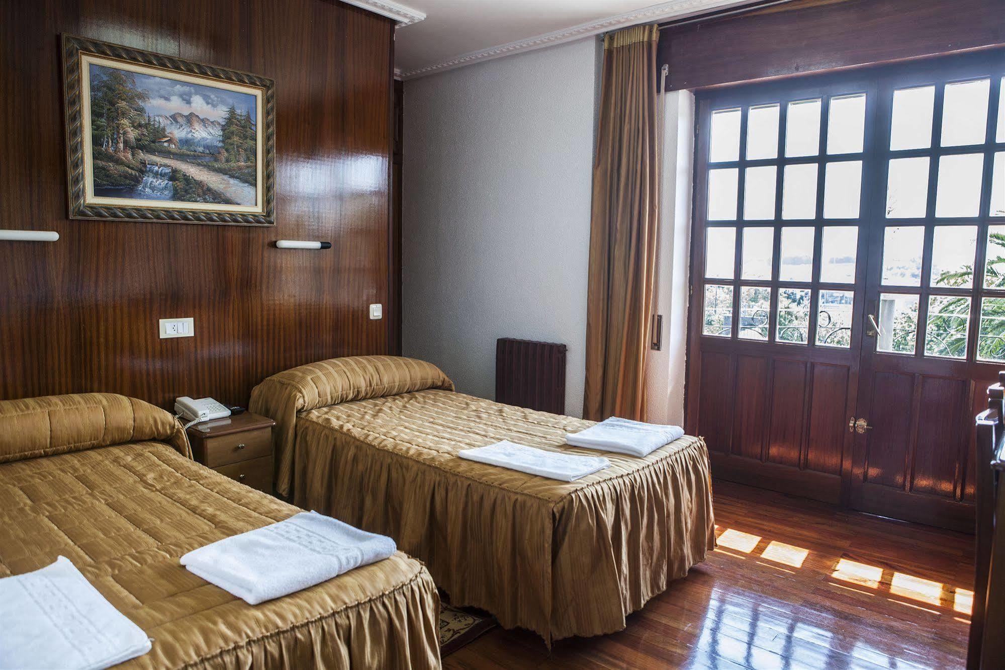 Hotel Antoyana *
