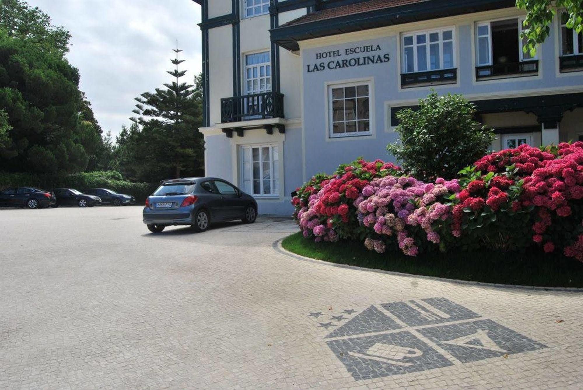 Carolinas Garden Guest house Santander