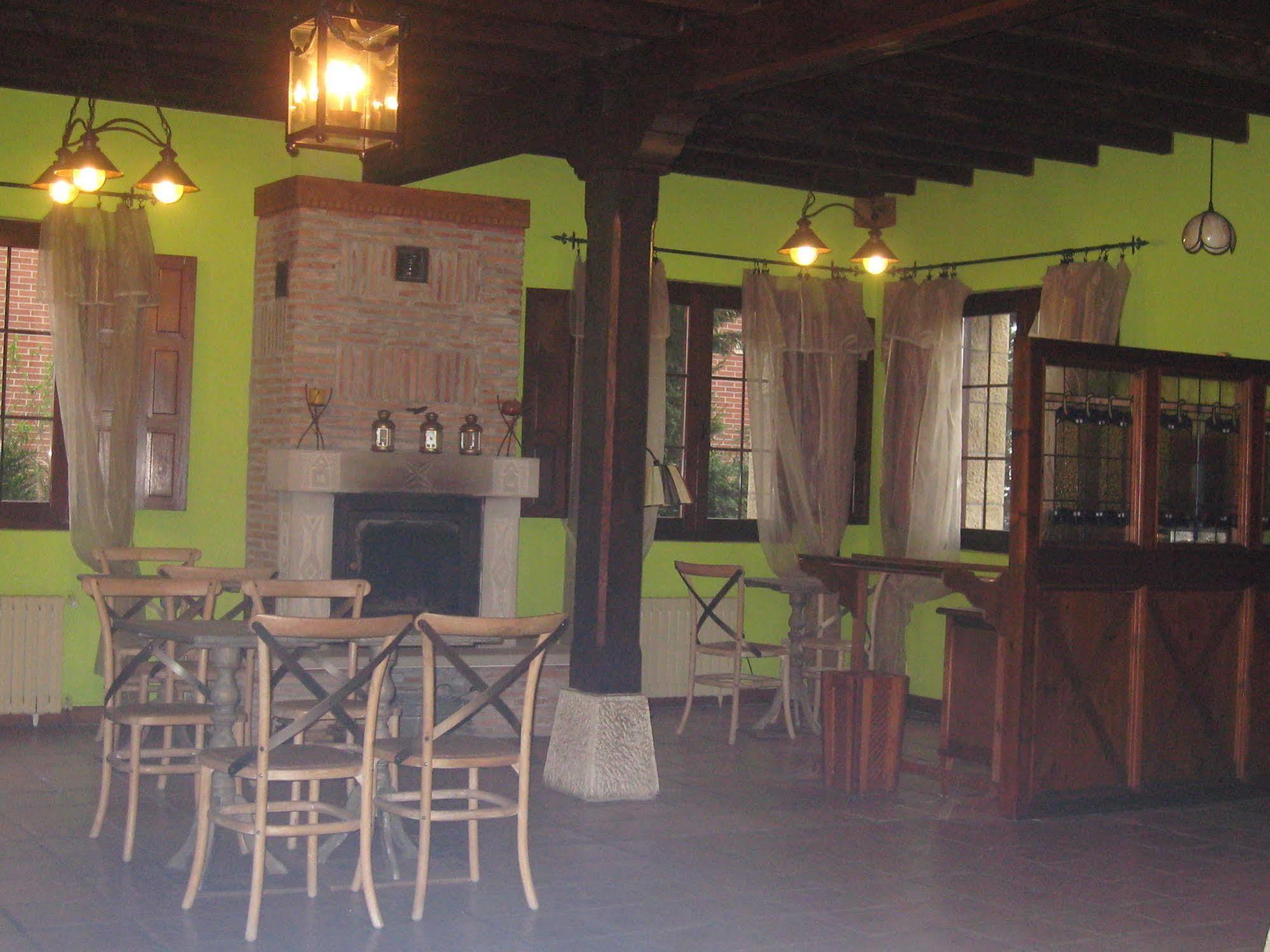 El Jardin De Angela Pensión
