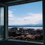 Céntrico piso reformado con vistas a la Bahía