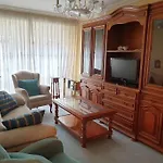 Apartamento Con Garaje. Luminoso Y Confortable