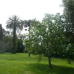 Las Carolinas Garden