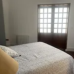 Pequeña Sara