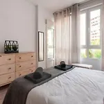 Apartamento Camilo Alonso Vega