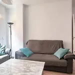 Apartamento Camilo Alonso Vega