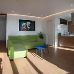 Comodo Y Moderno Piso En El Centro De Santander