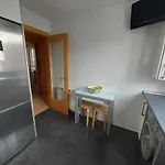 Apartamento Con Aparcamiento En Zona Centrica