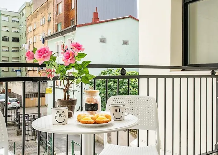 Alojamientos Turisticos Con Terraza En Santander Lapera