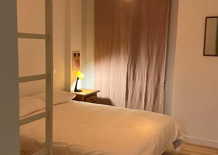 Stylish Central Apartment Ideal For Couples Or Small Families