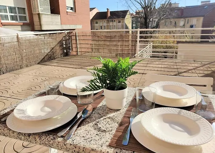 Gran Terraza Privada, Luminoso Y Tranquilo Con Wifi