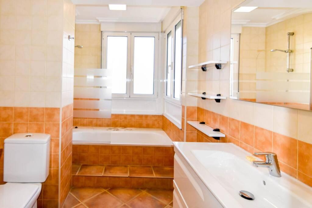 Cómodo Apartamento En Puertochico, Cerca De Todo. * Santander