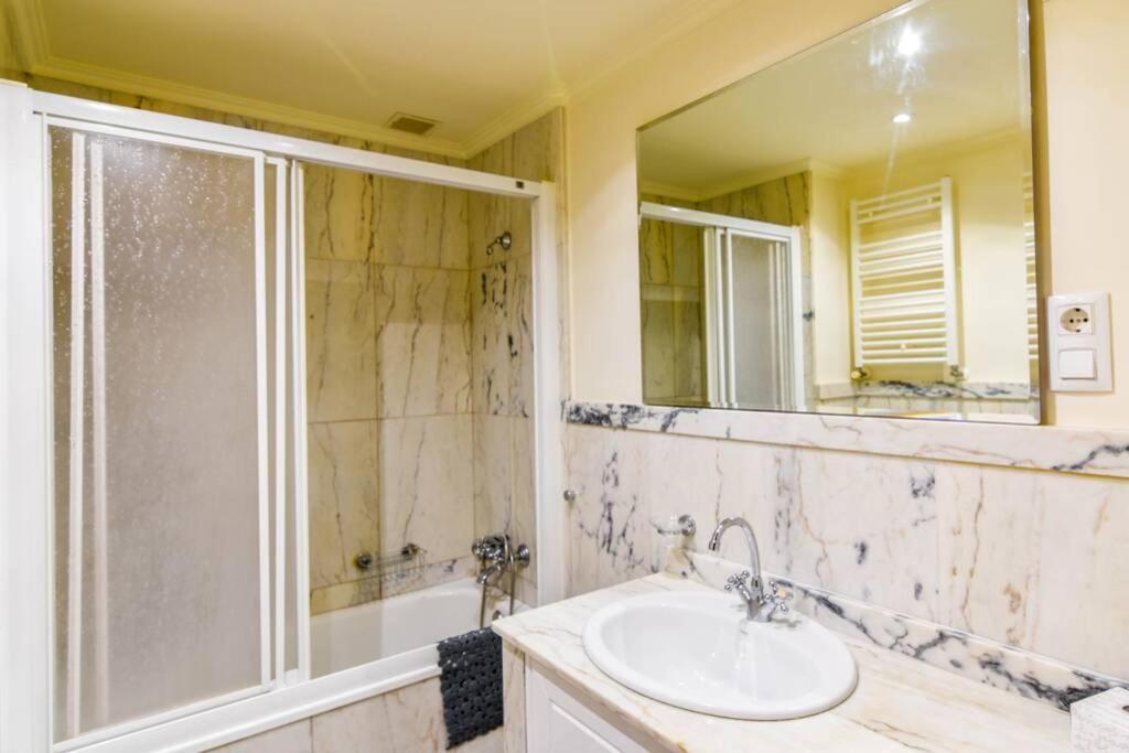 Apartamento ¡nuevo! Playa De Sardinero Con Espectaculares Vistas