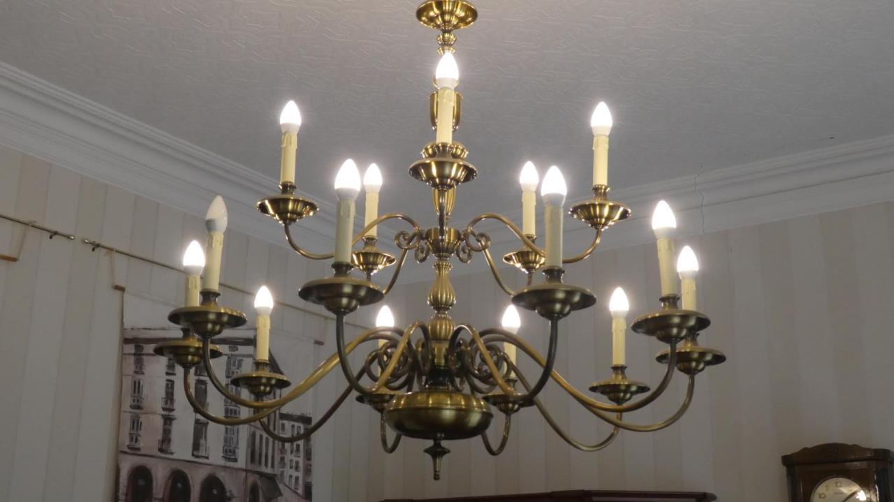 Plaza Pombo - Bed and breakfast Santander