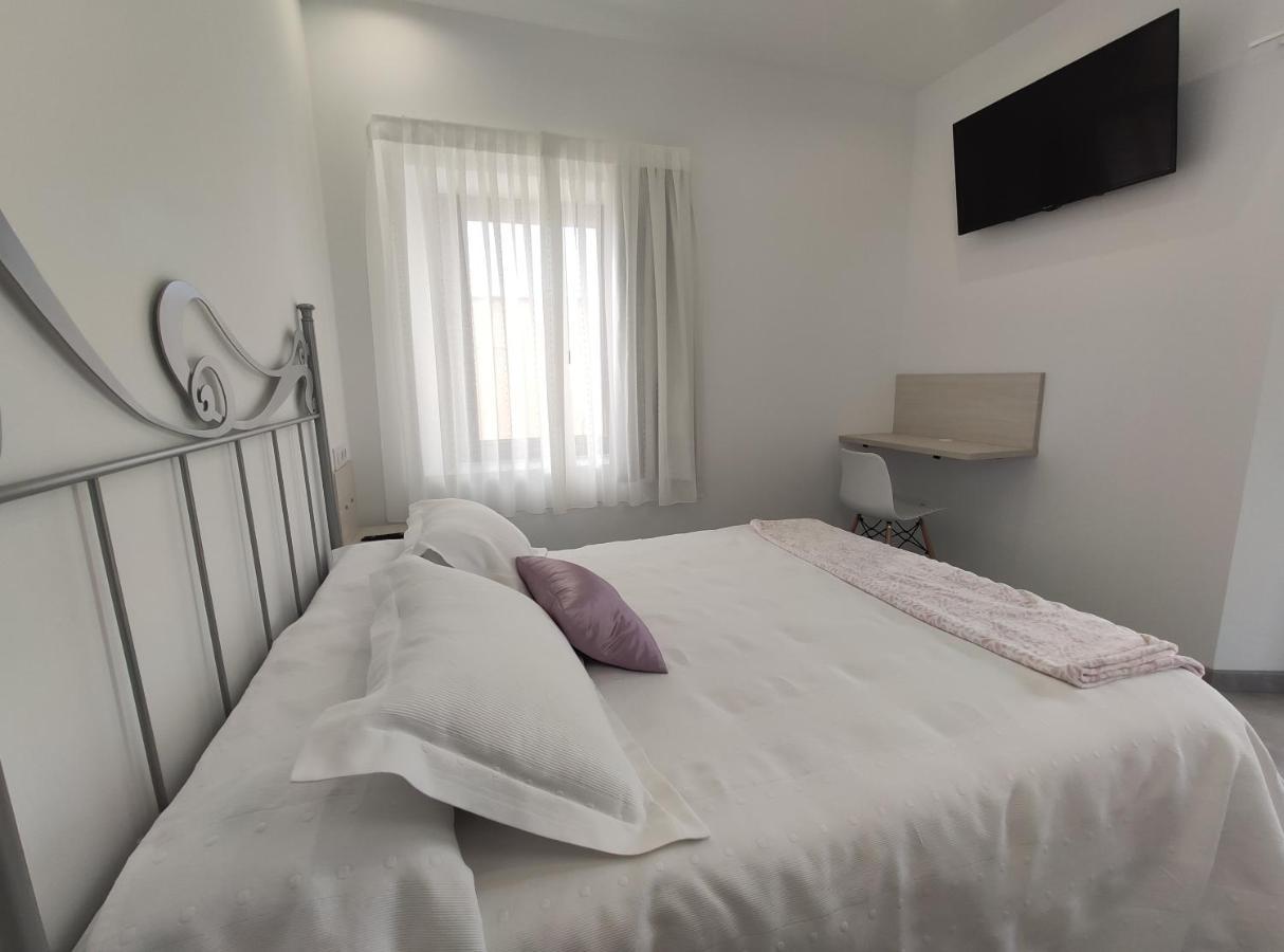 Oleo Auto Check-in Guest house Santander