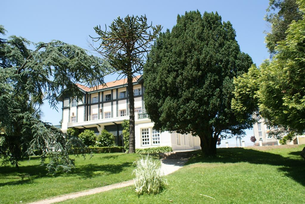 Pensión Carolinas Garden 3*