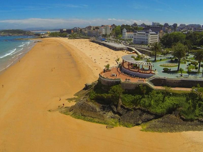 Valdenoja Playa Sardinero Santander