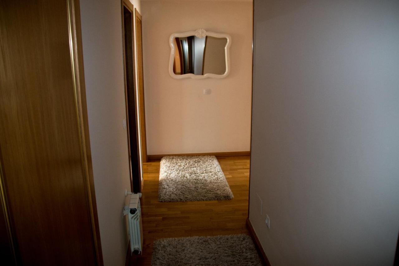 Apartamento Piso con vistas en urbanización con piscina *