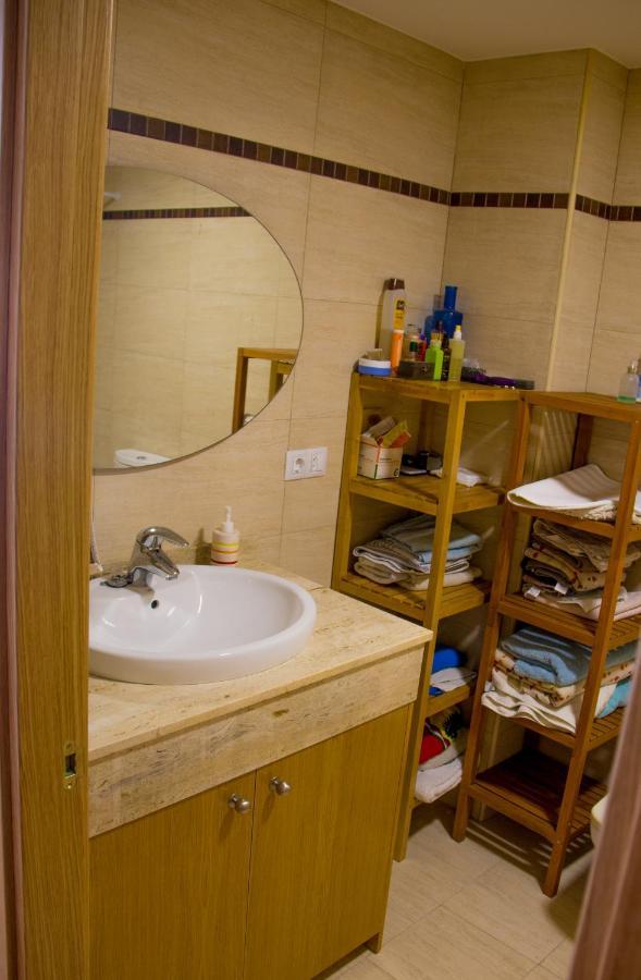Apartamento Piso con vistas en urbanización con piscina