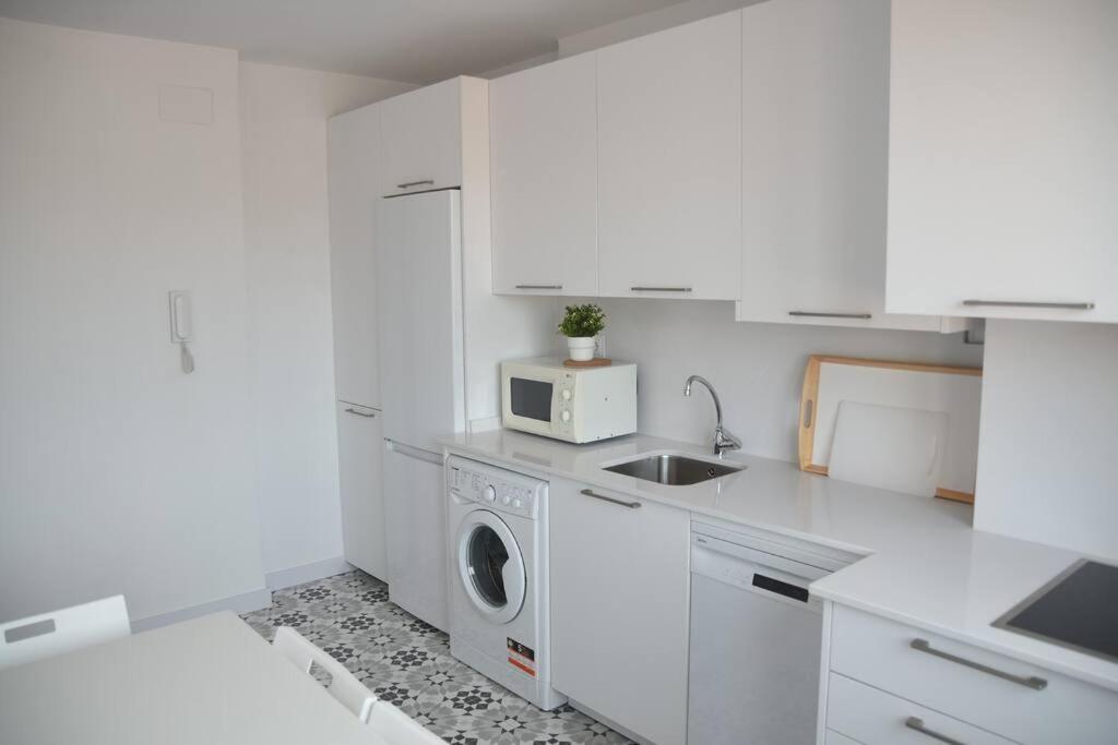 Nuevo Y Amplio Piso Con Wifi Y Vistas A La Bahia Apartment Santander