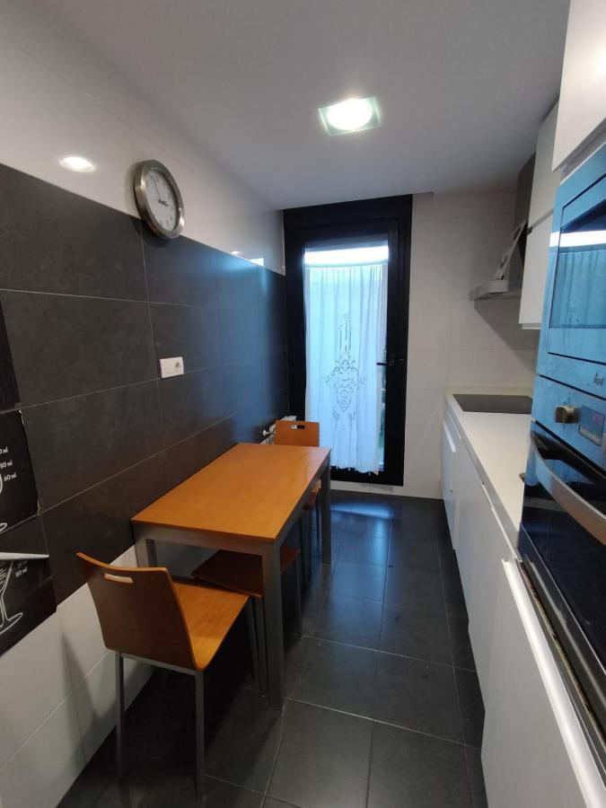 Apartment Bajo Con Jardin En Exclusiva Urbanizacion Cerca De Playa *