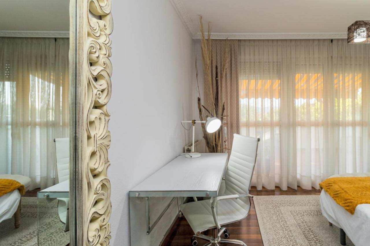 Gran Apartamento En Zona Residencial Con Garaje Apartamento Santander