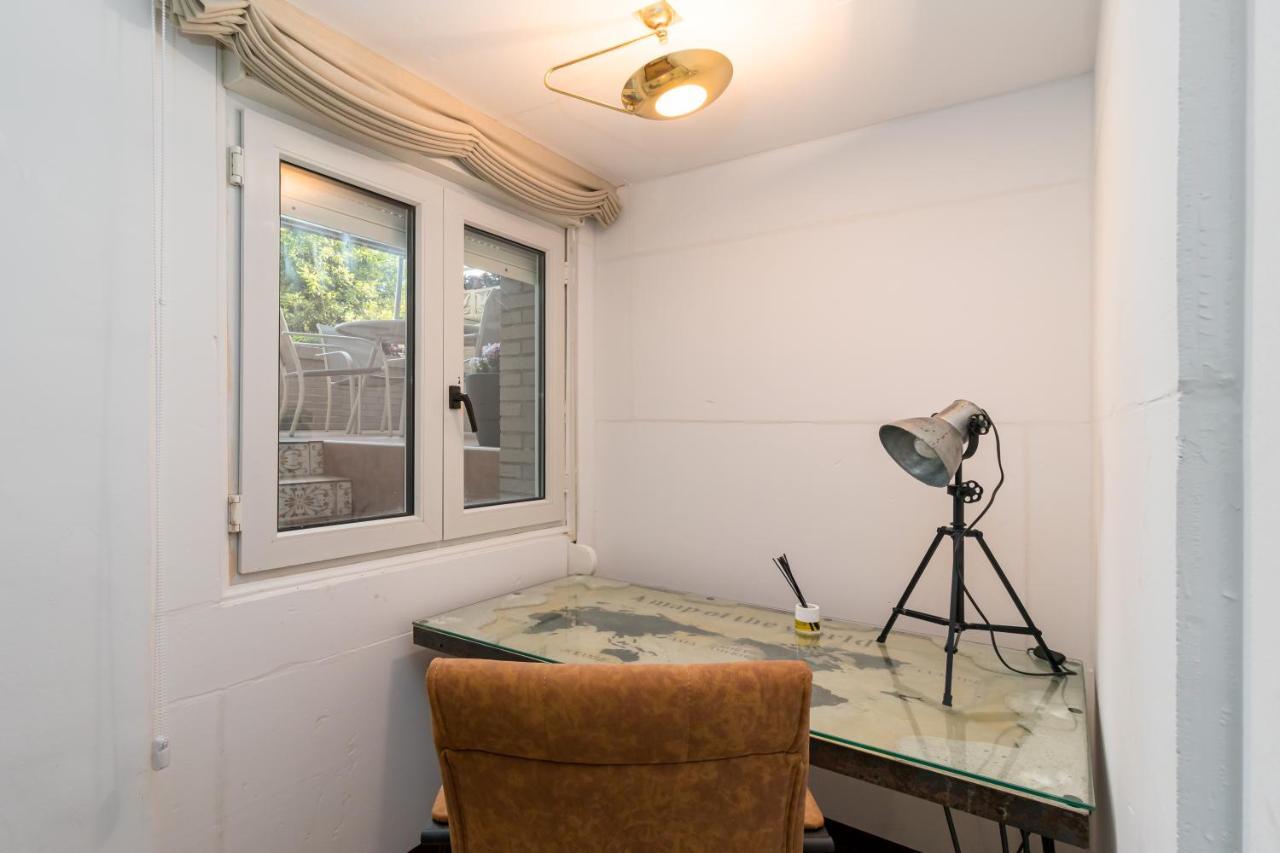 Gran Apartamento En Zona Residencial Con Garaje Apartamento *